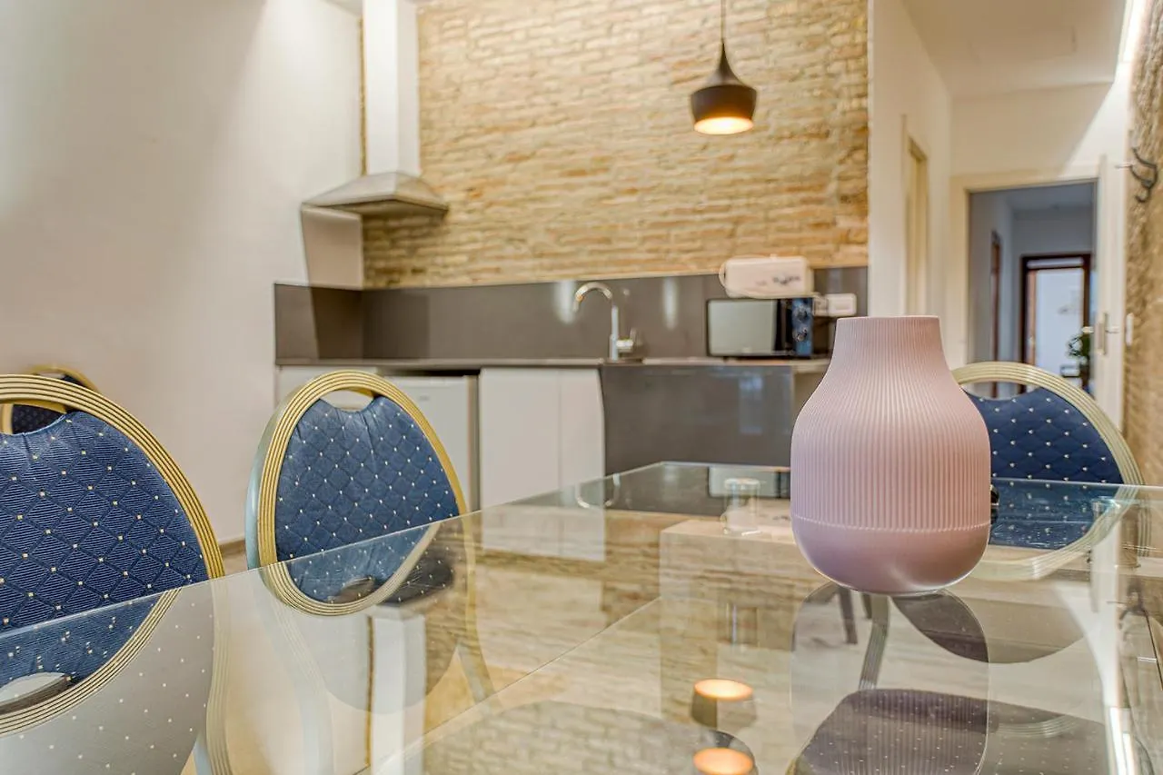 Hostal Bedmates برشلونة فندق